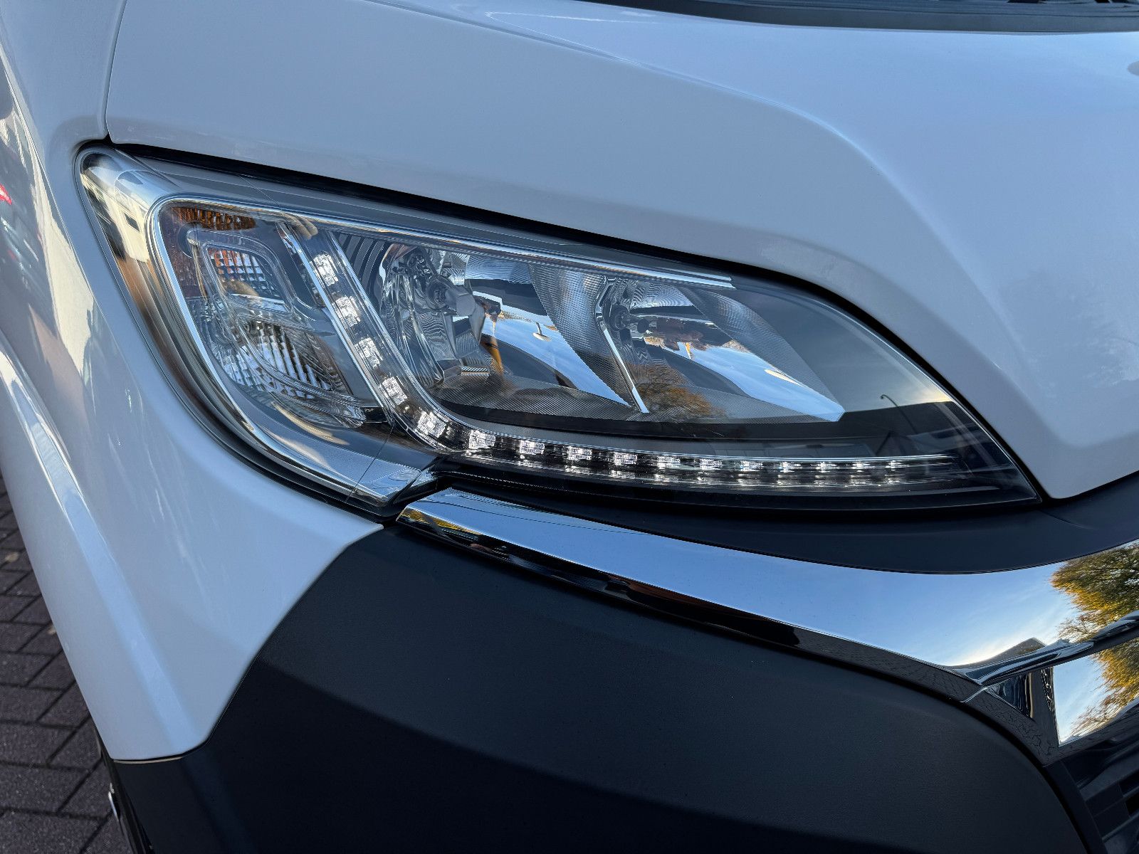 Fahrzeugabbildung Bürstner Campeo Black Forest C 600 AUFSTELLDACH SHZ NAVI+