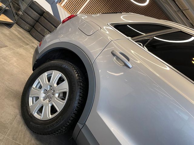 Audi Q3 design quattro *BI-XENON*PDC*NAVI*SHZ*MFL*LED