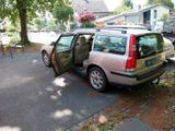 Volvo V70 2.5T - knapp 250.000 km gelaufen - Volvo V70 mit Benzin-Antrieb: Kombi, 5t