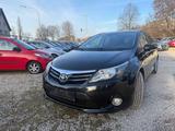 Toyota Avensis Touring Executive 2,2-l-D - Toyota Avensis Executive mit Diesel-Antrieb