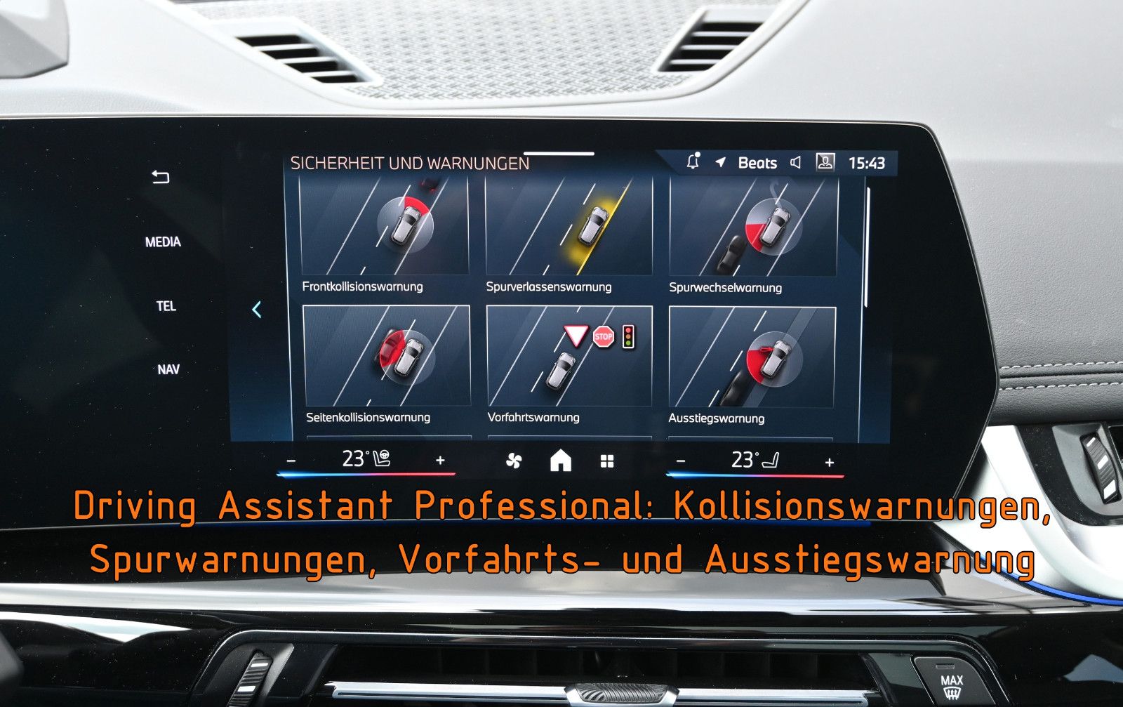 Fahrzeugabbildung BMW X1 xDr.23d xLine °ACC°AHK°HUD°H/K°MEMO°PANO°360°