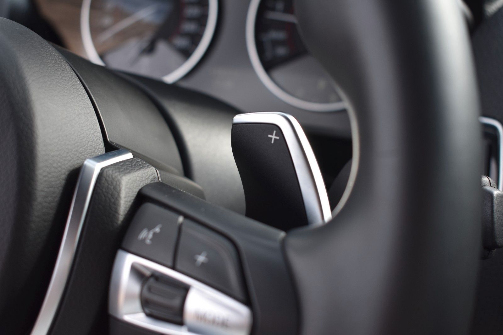Fahrzeugabbildung BMW BMW M135i xDrive H&K 19 Zoll Navi Prof