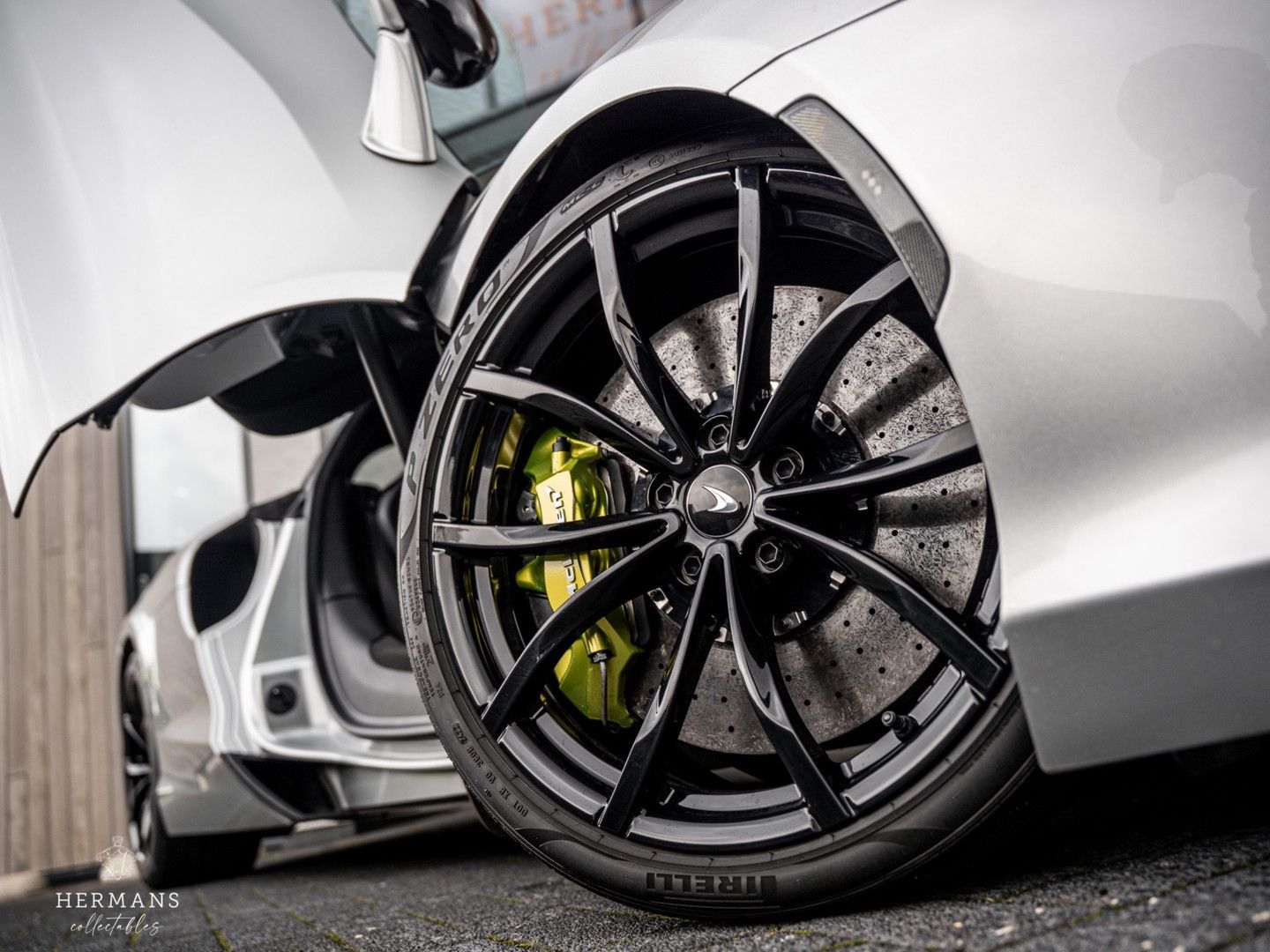 McLaren Artura 3.0 V6 Plug-in / Org. NL / PPF / Carbon / imagem 3