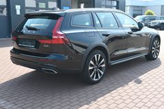 Fahrzeugabbildung Volvo V60 Cross Country D4 AWD Autom Pro*FSHZG*RFK*ACC