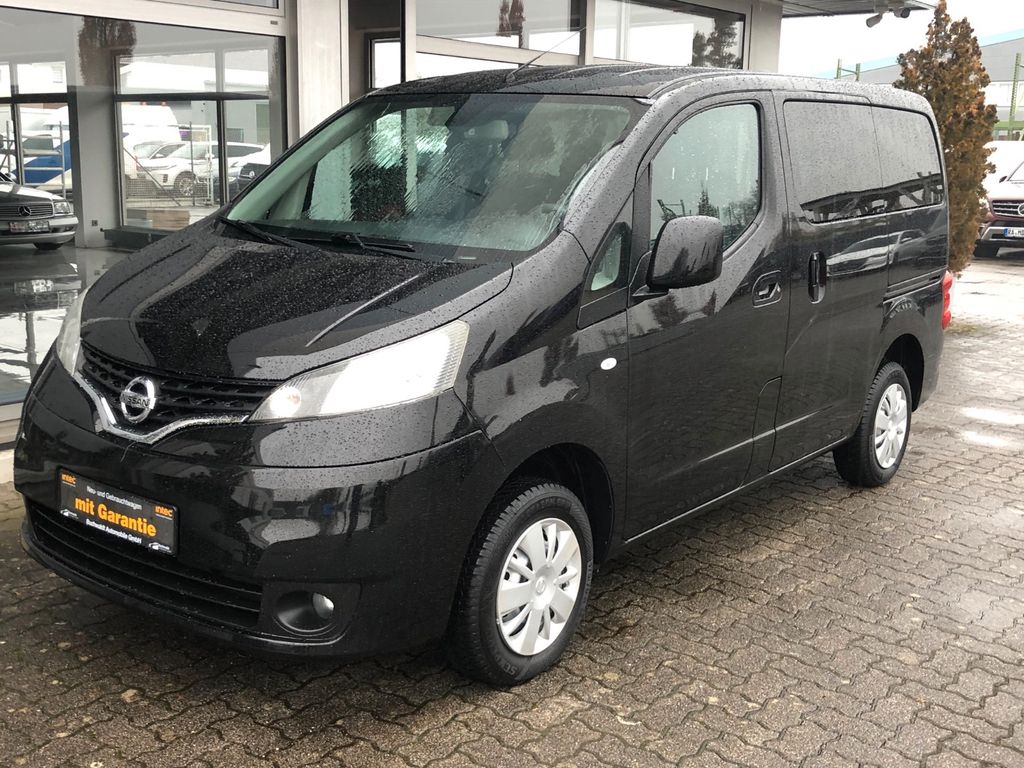 Image of Nissan NV200