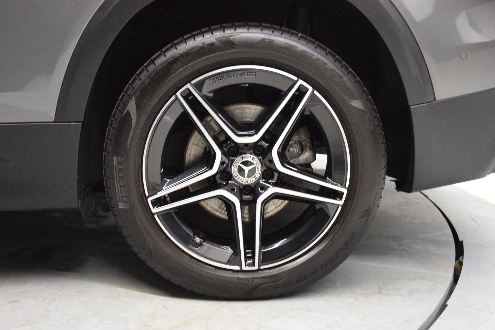 Fahrzeugabbildung Mercedes-Benz GLB 200 AMG Line 7Sitze Pano Ambi Widescreen AHK