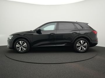 Audi Q8 e-tron - 11