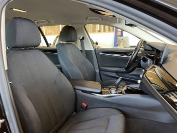 BMW 520 Touring 520 d *1.HAND*HUD*NAVI*KAM*LED*AHK*