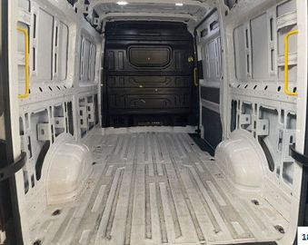 Volkswagen Crafter - 9