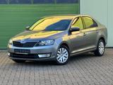 Skoda Rapid 1.2 TSI Elegance/Shzg./PDC/Klimaut. - Skoda Rapid: Elegance