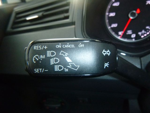 Fahrzeugabbildung Seat Ibiza 1,0 MPI Reference >34.304KM/Klima<