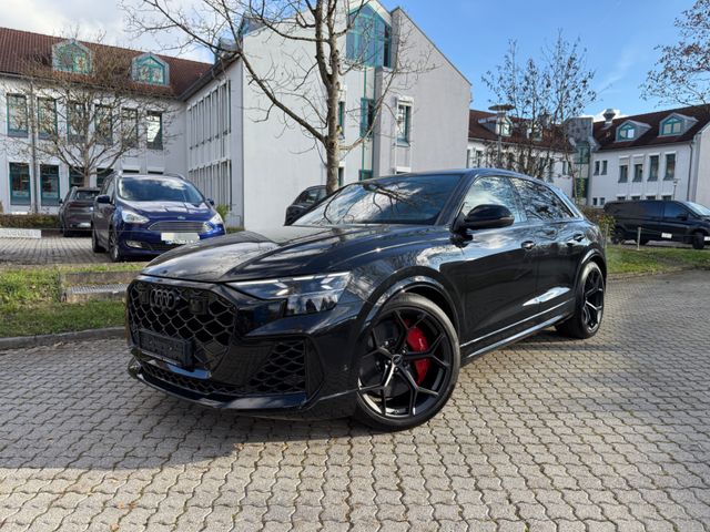 Audi RS Q8 performance FACE LIFT 305KM/H/FAHRWERKS.