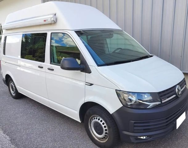 Volkswagen T6 California 4Motion