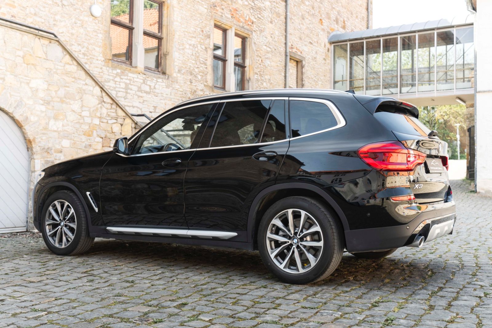 Fahrzeugabbildung BMW X3 xDrive 30i xLine LED Pano HIFI Driving Assist