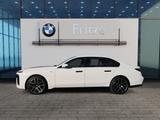 BMW 740 d xDr. M-Sport LED+LEDER+PANO+STANDHEIZUNG - weiße BMW 740