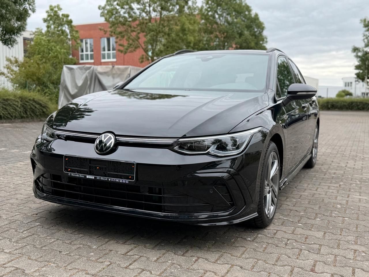 Volkswagen Golf eTSI OPF DSG R-Line Variant IQ ACC imagem 2