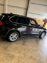 BMW Zu Verkaufen einen BMW X5 - BMW X5 in Nürnberg