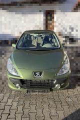 Peugeot 307 BJ: 2005 Metallic Grün (Export) - Peugeot 307: Kleinwagen