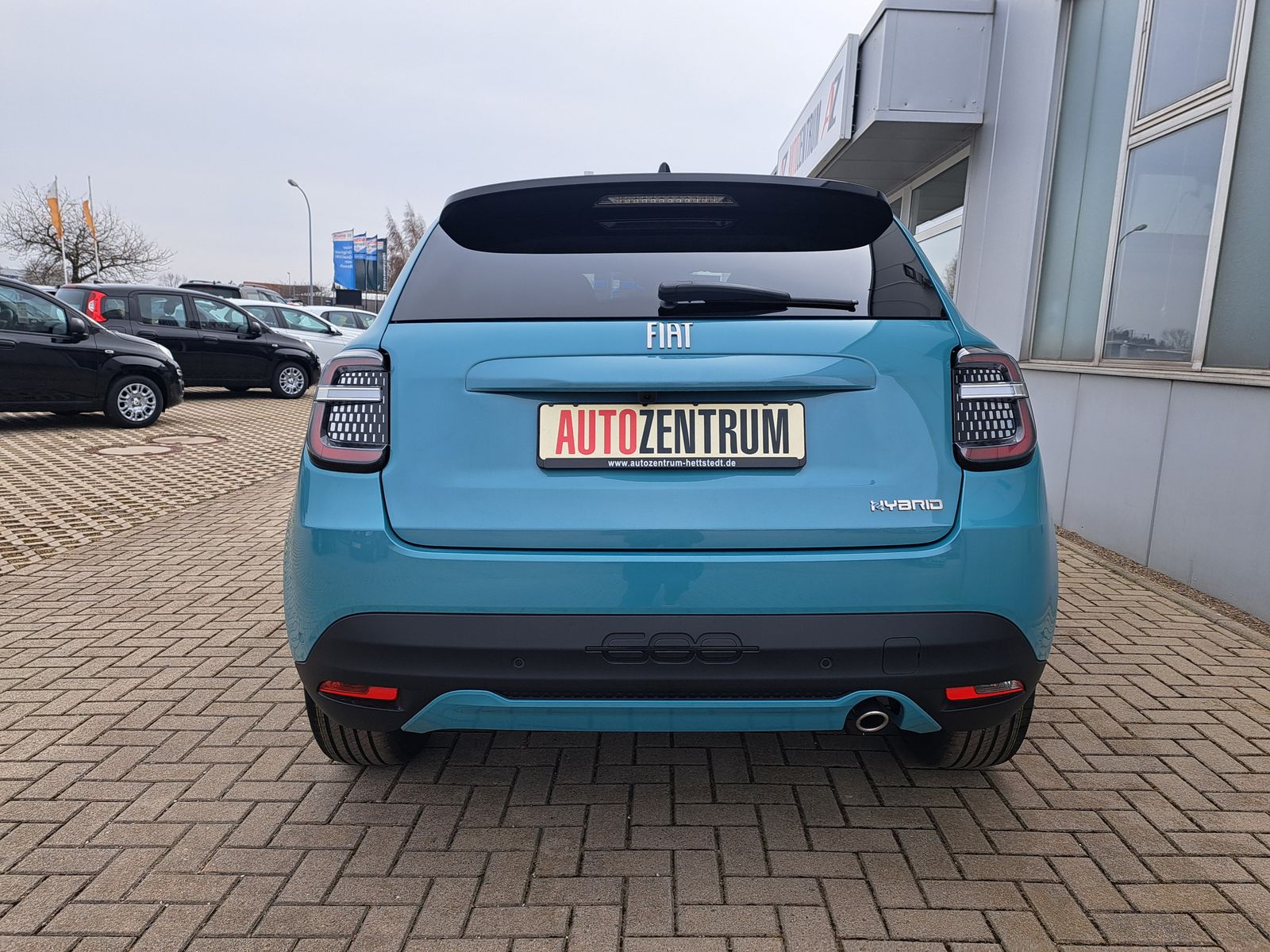 Fahrzeugabbildung Fiat 600 1.2 MHEV LaPrima AUTOMATIK LED NAVI SHZ -25%