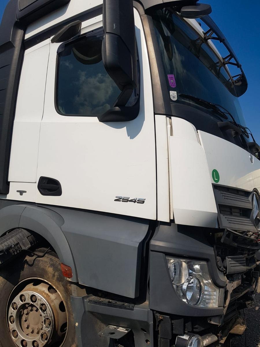 Mercedes-Benz Actros 2545 6x2