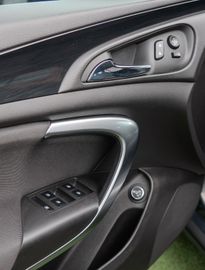 Fahrzeugabbildung Opel Insignia A 1.6 SPORTS TOURER NAVI|TOUCH|KAMERA