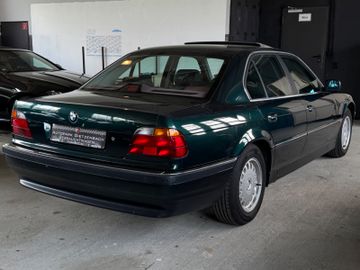 BMW 728 - 6