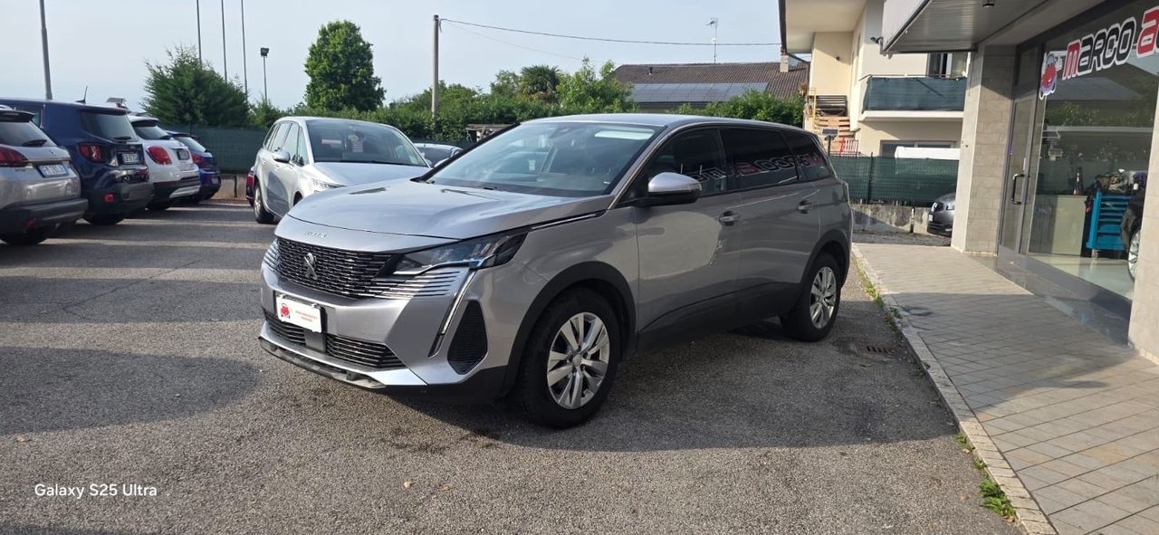 Peugeot 5008 - 1