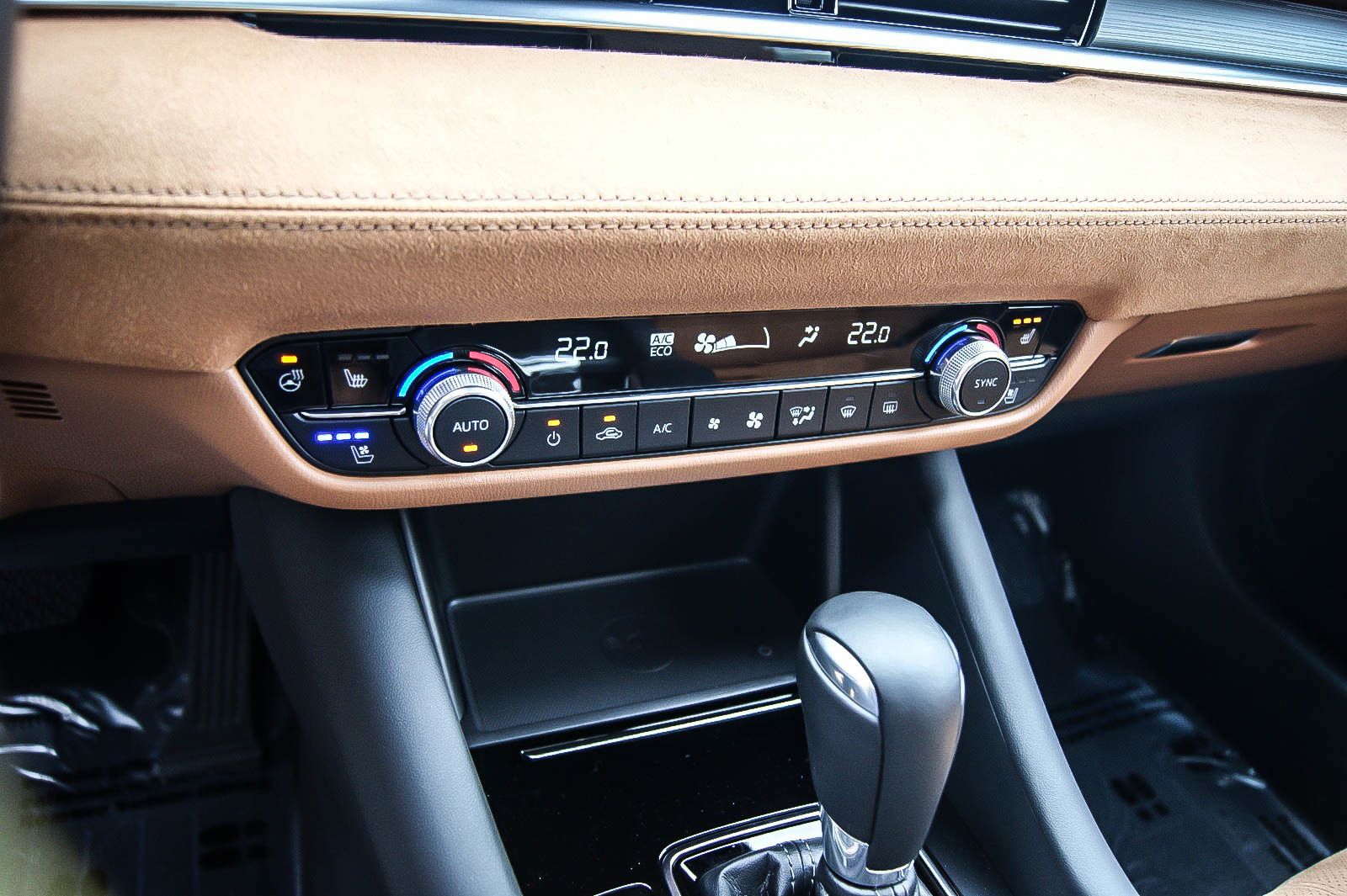 Fahrzeugabbildung Mazda 6 Kombi 20th Anniversary HEADUP KAMERA ANHZV PDC