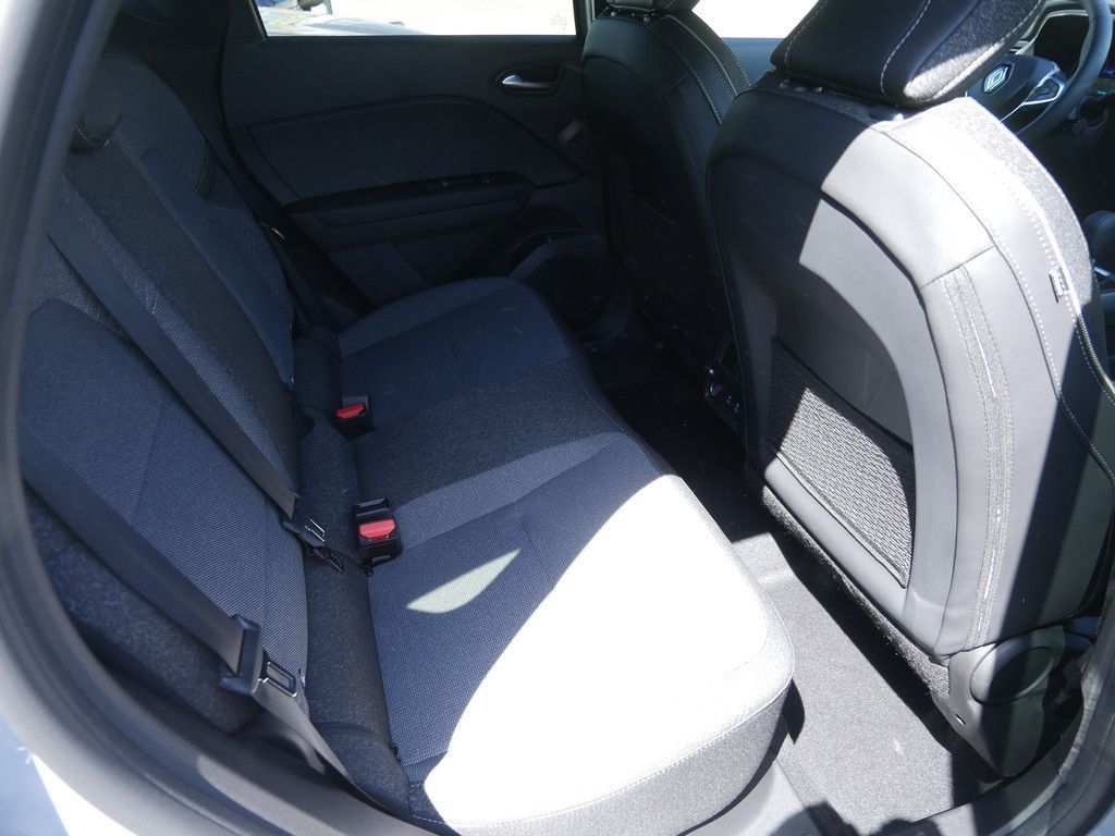 Fahrzeugabbildung Renault Captur Techno E-TECH Full Hybrid 145