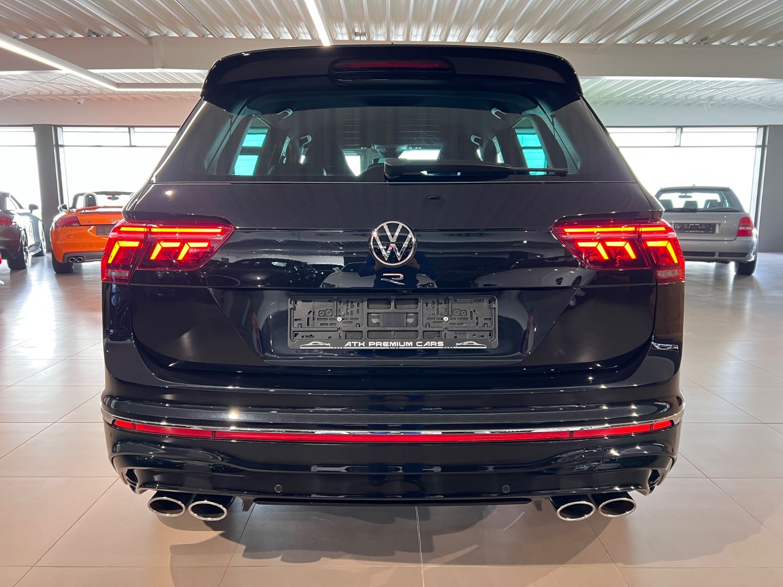 Volkswagen Tiguan 2.0TSI DSG 4MOTION R AHK SCHALEN 4xKAMERA foto 7