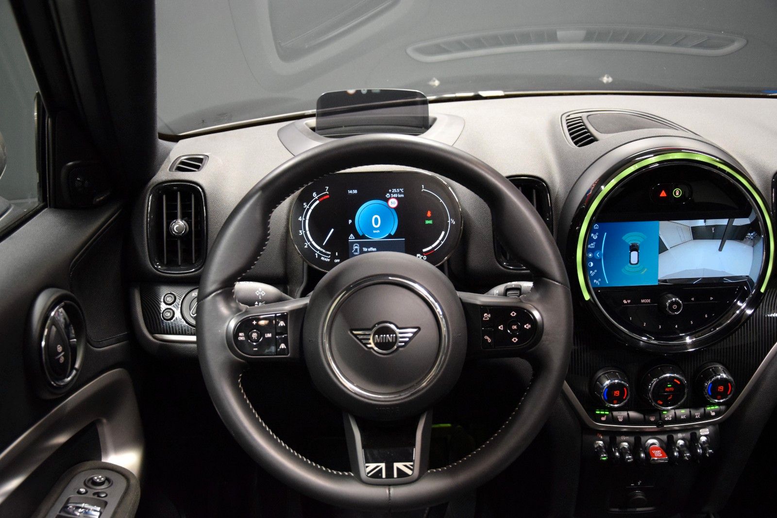 Fahrzeugabbildung MINI Cooper Countryman Pano Premium Plus HuD ACC Memo