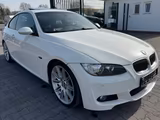 BMW 330i Coupe Automatik M-Paket - BMW 330 mit Benzin-Antrieb: Coupe, Automatik