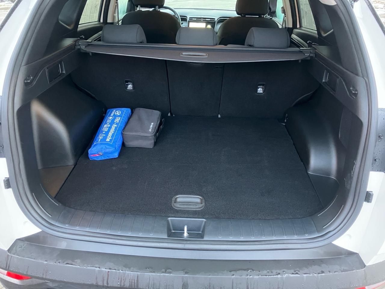 Fahrzeugabbildung Hyundai TUCSON TREND *4WD*AHK*SOUND*ELEKT.HECKKL.*