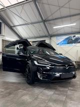 Tesla Model X 100D - MCU2, neue Dämpfer, CCS, 100kw - schwarze Tesla Model X