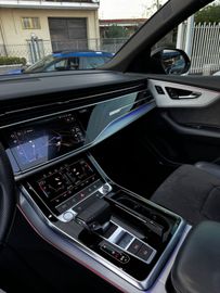 Audi Q8 - 12