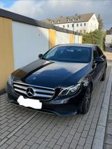 Mercedes-Benz E 220 d Autom. - - Mercedes-Benz E 220 mit Diesel-Antrieb: Taxi, Limousine