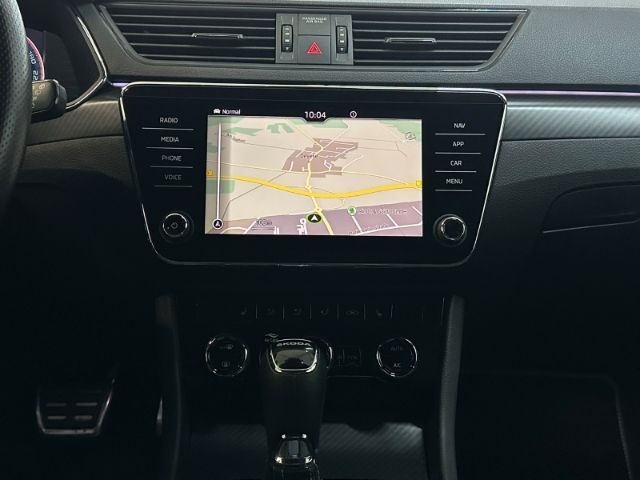 Skoda Superb Combi 2.0 TDI DSG SportLine Matrix Navi A imagem 3
