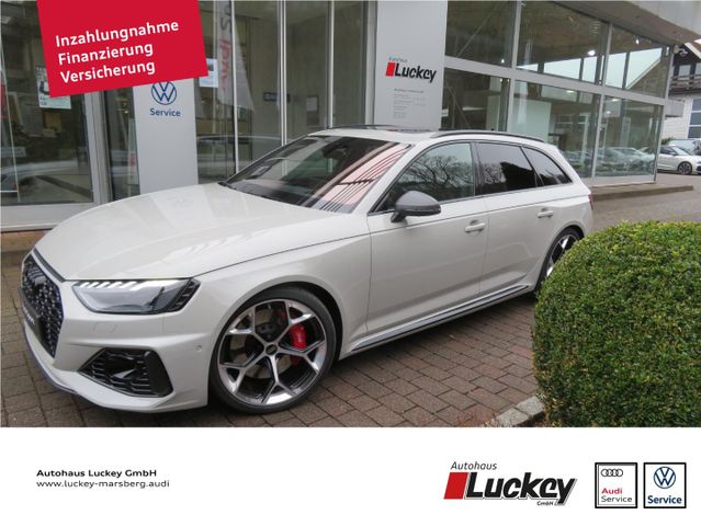 Audi RS 4 Avant 2.9 TFSI Lack-Kreide RS-competition H