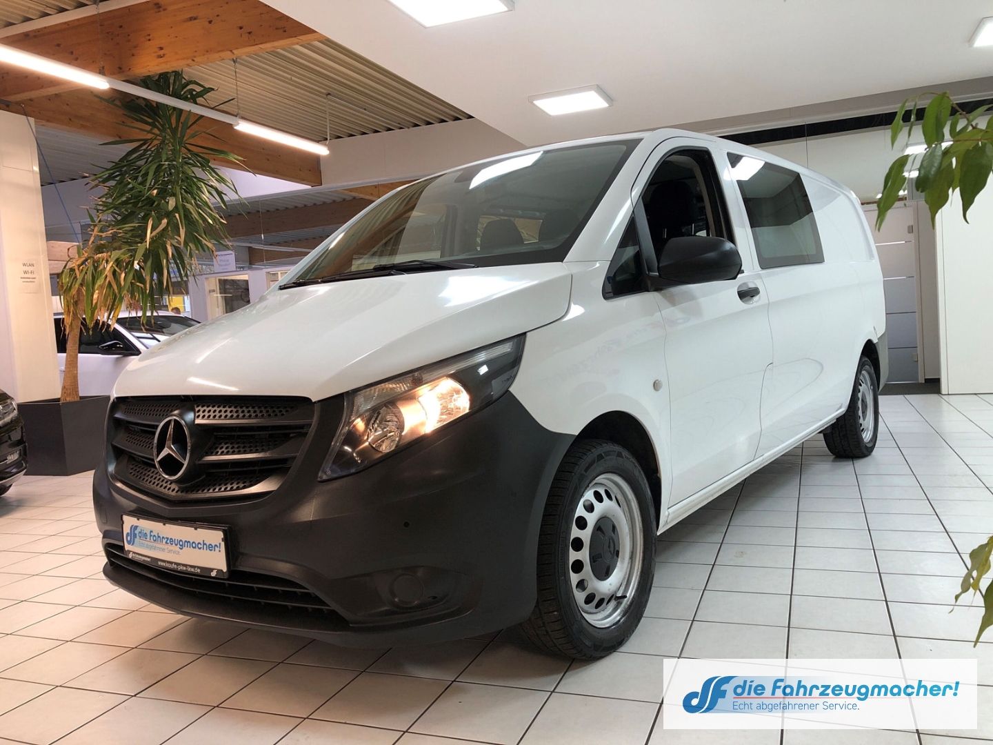 Fahrzeugabbildung Mercedes-Benz Vito Mixto 116 CDI, BT 4MATIC extralang BlueTEC