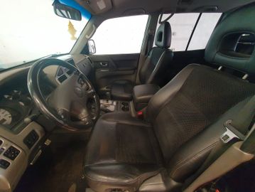 Mitsubishi Pajero 3.2 DI-D Dakar V60 im Kundenauftrag!