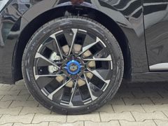 Fahrzeugabbildung Clio V Esprit Alpine 90 TCe Winter-Paket, City-P