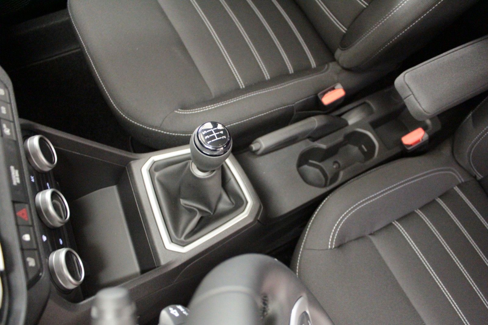 Fahrzeugabbildung Dacia Sandero TCe 100  Benzin /Gas  LPG*Winterpaket*