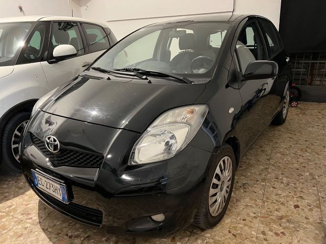 Toyota Yaris 1.4 D-4D DPF 5 porte Sol