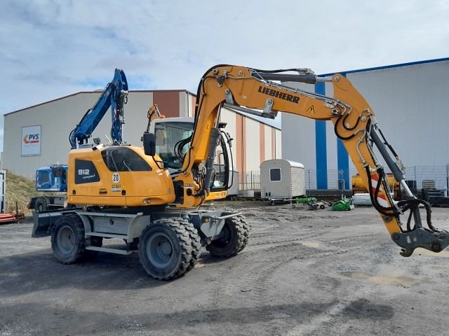 Liebherr A912 Compact