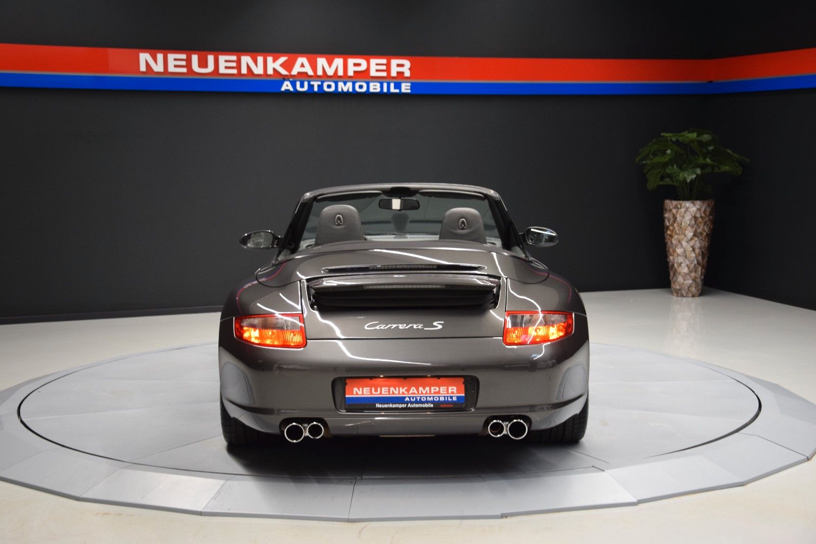 Fahrzeugabbildung Porsche 997 S SportAGA. Navi Vollleder  1A. Zustand