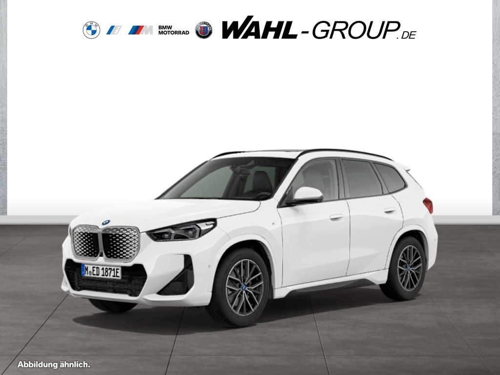 BMW iX1