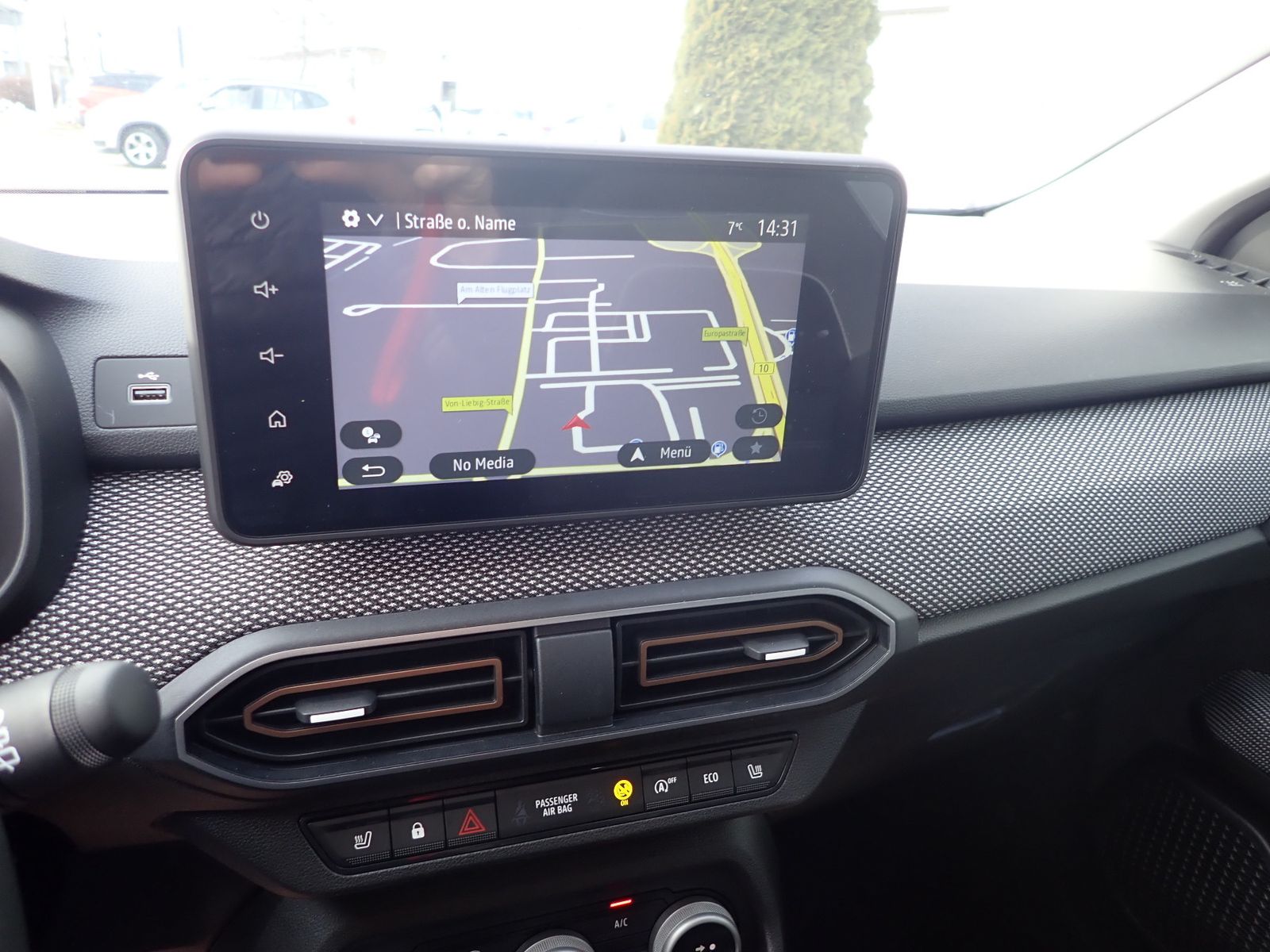 Fahrzeugabbildung Dacia Sandero Stepway Expression TCe 90 CVT