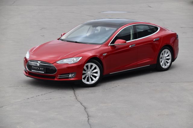 Tesla Model S 85