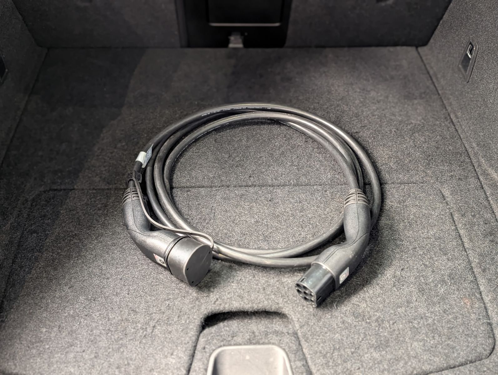 Fahrzeugabbildung Polestar 2 Std Rge ACC Pixel-LED Pilot+ LHz Pano H&K 360°