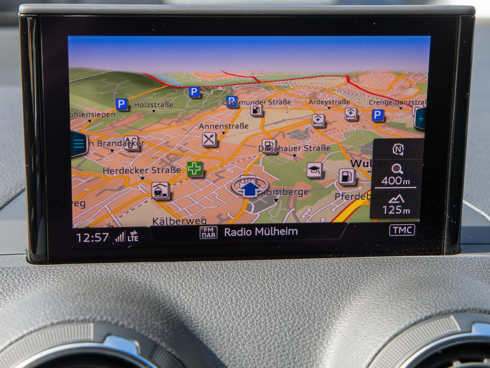 Audi Q2 1.4 TFSI S tronic sport NAVI LED PDC GJ-REIFE